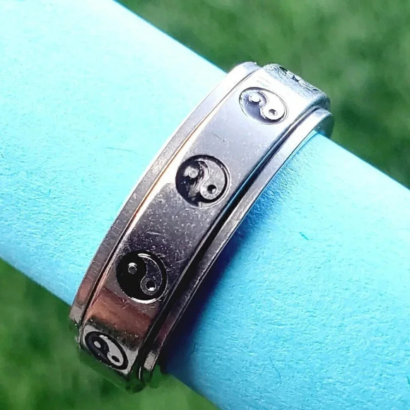 Stainless Steel Fashion Ring for Men/Women, AAAQL1004 - Picture 1 of 11